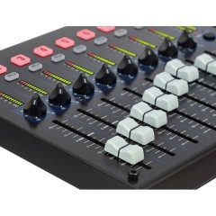 Zoom F-Control FRC-8 Mixing Surface